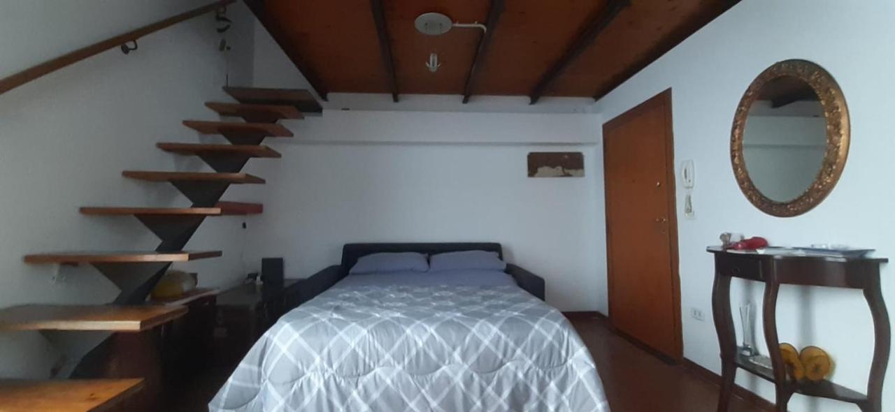 La Casa Sul Como Napoli Eksteriør bilde